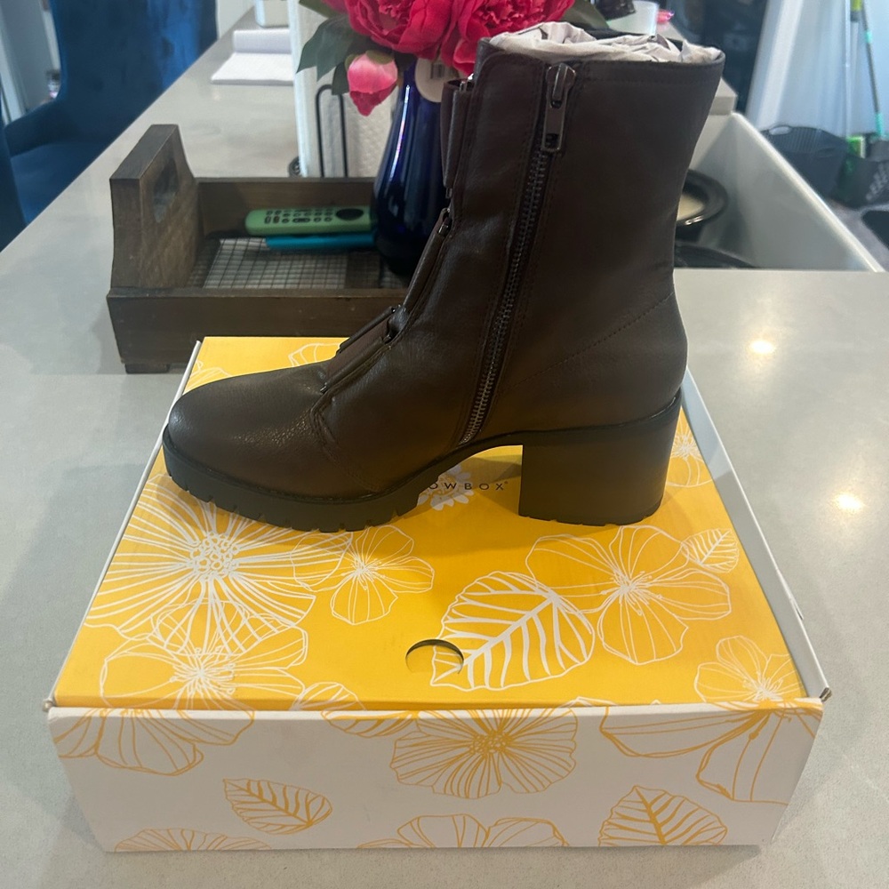 Yellow Box Telaviz Dark Brown Heeled Boots with Buckles